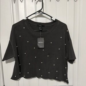 Forever 21 gray cropped top with pearls